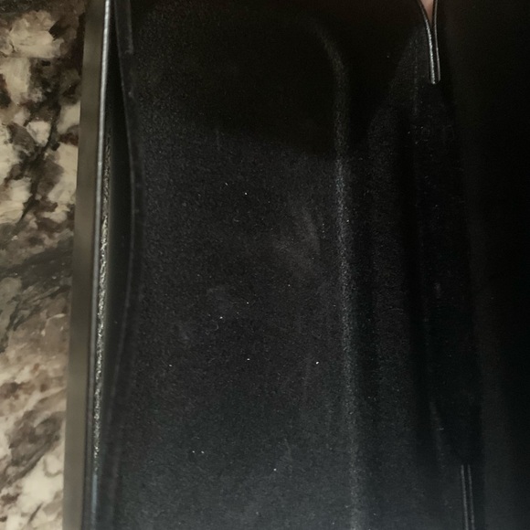 Marc Jacobs Large Sunglasses Case - Picture 4 of 14